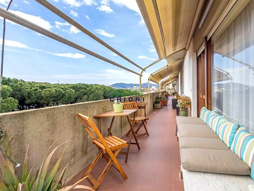 Immagine 40 di Mansarda in vendita  a Carrara