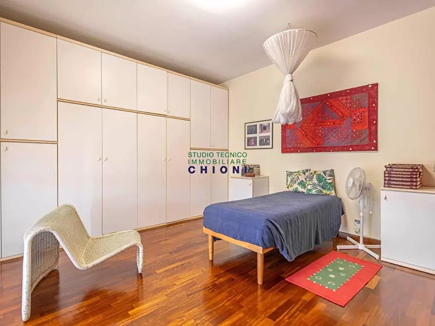 Immagine 30 di Mansarda in vendita  a Carrara