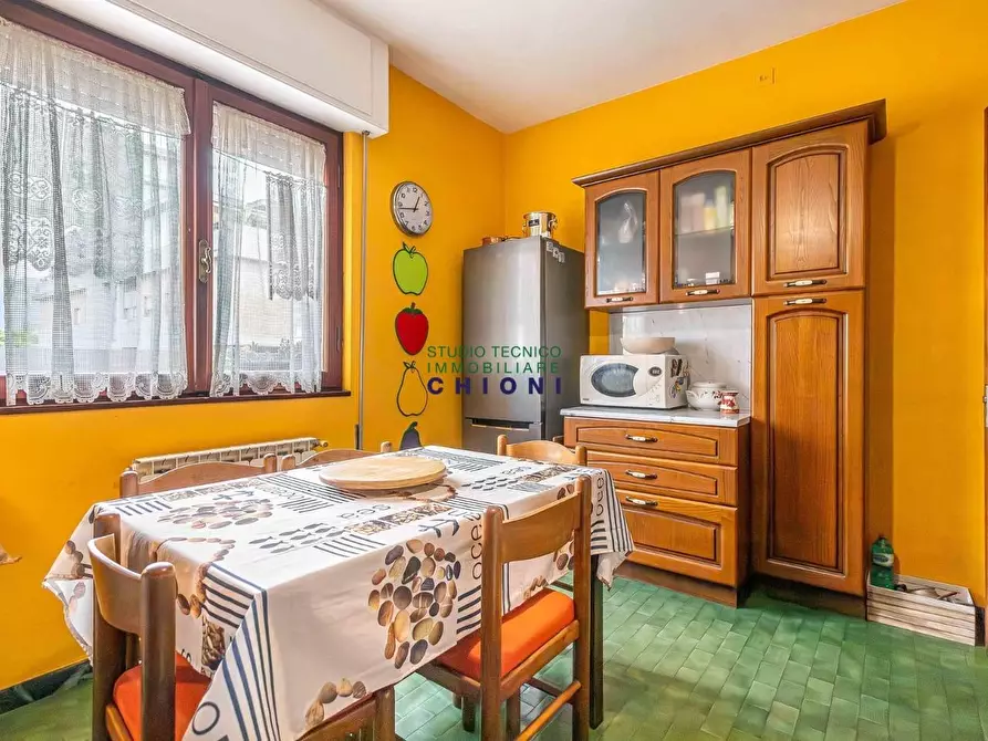 Immagine 37 di Mansarda in vendita  a Carrara