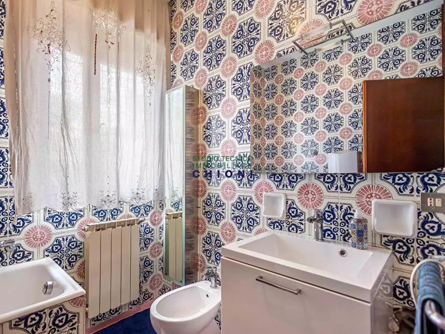 Immagine 23 di Mansarda in vendita  a Carrara