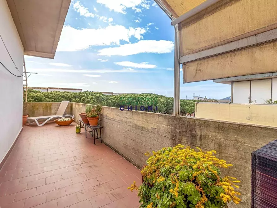 Immagine 45 di Mansarda in vendita  a Carrara