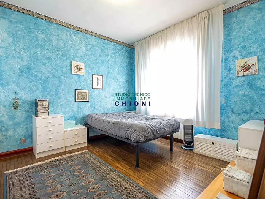 Immagine 21 di Mansarda in vendita  a Carrara