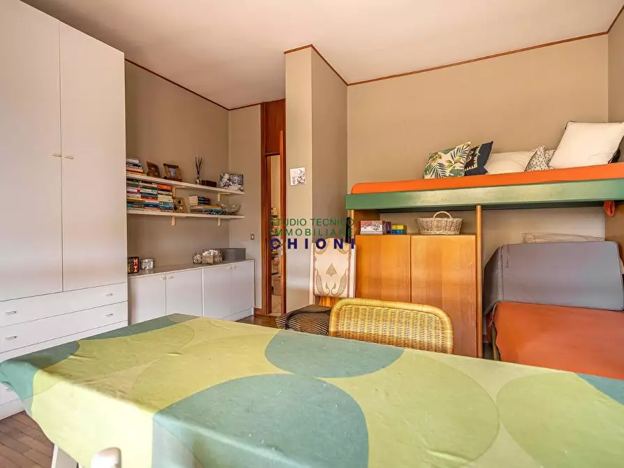 Immagine 27 di Mansarda in vendita  a Carrara