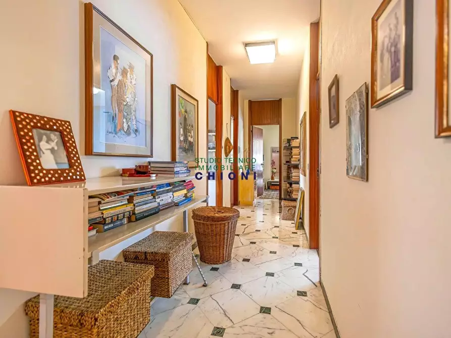 Immagine 18 di Mansarda in vendita  a Carrara