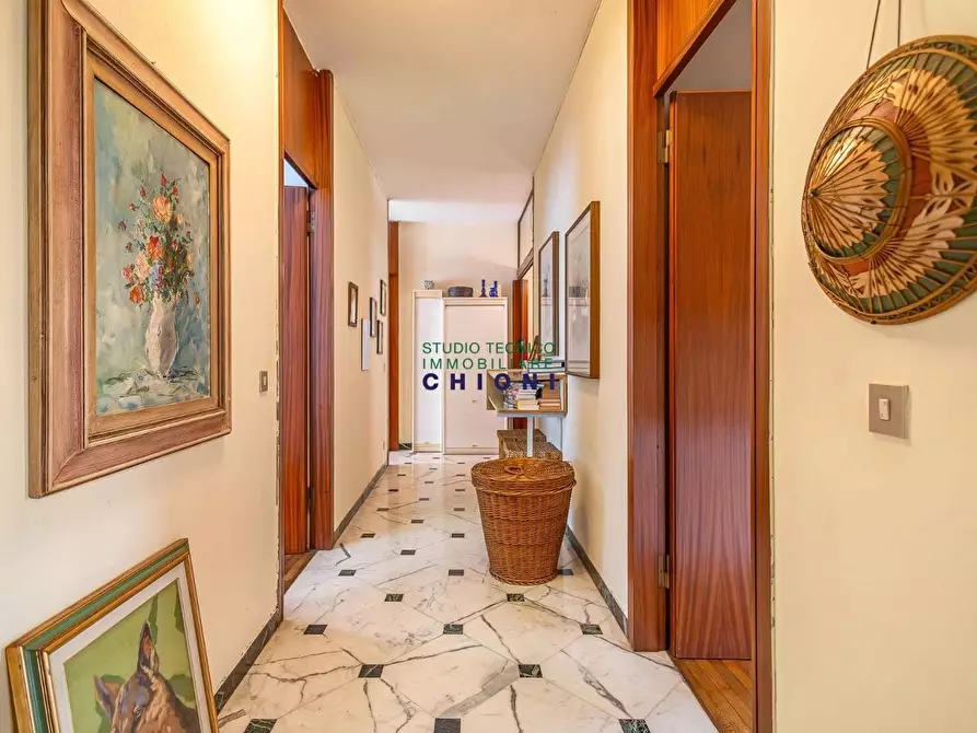 Immagine 28 di Mansarda in vendita  a Carrara