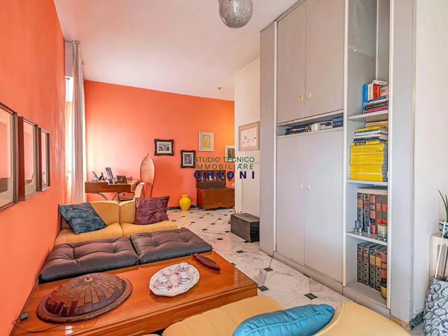 Immagine 17 di Mansarda in vendita  a Carrara