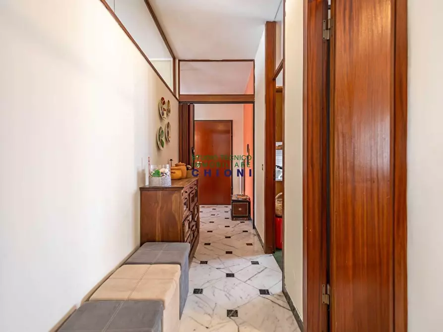 Immagine 13 di Mansarda in vendita  a Carrara