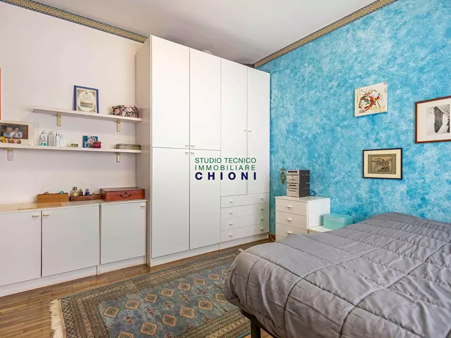 Immagine 22 di Mansarda in vendita  a Carrara