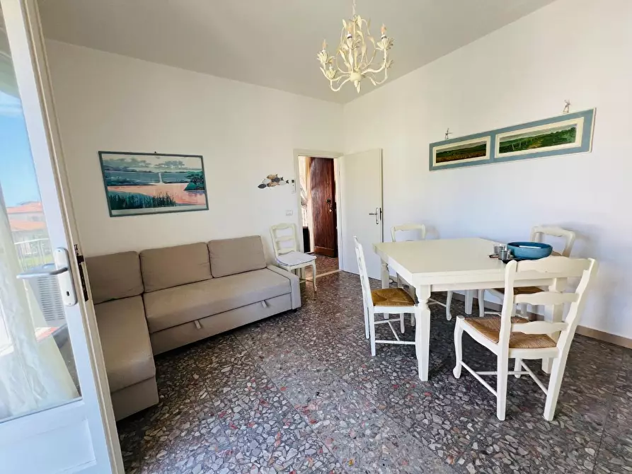 Immagine 4 di Appartamento in vendita  a Cecina