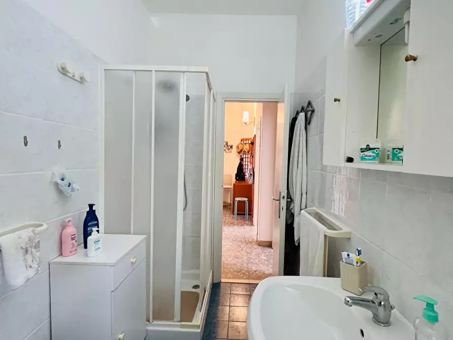 Immagine 11 di Appartamento in vendita  a Cecina