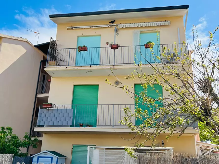 Immagine 19 di Appartamento in vendita  a Cecina