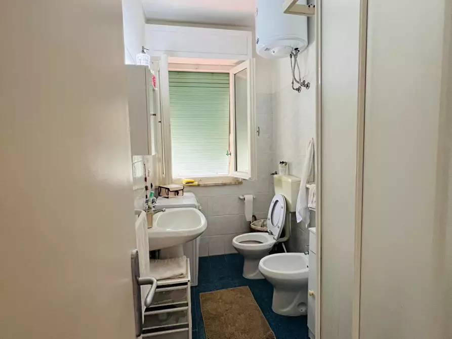 Immagine 10 di Appartamento in vendita  a Cecina