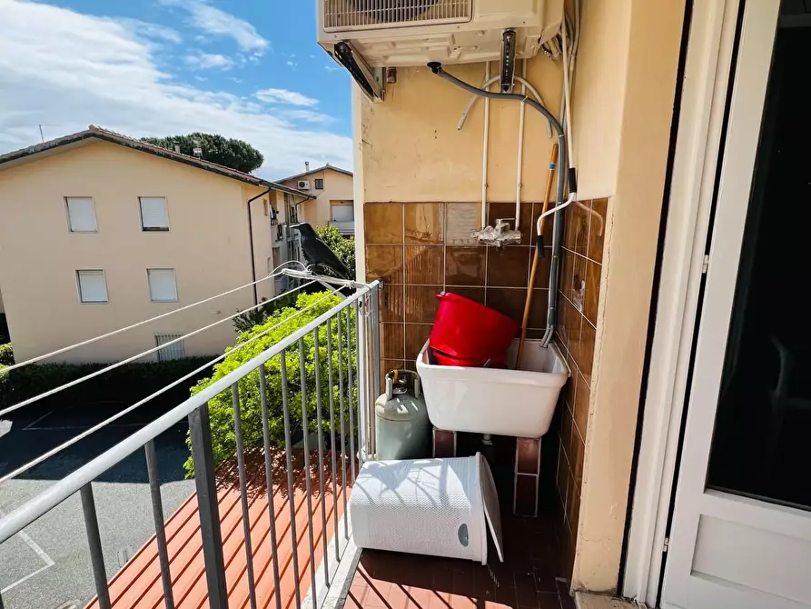 Immagine 12 di Appartamento in vendita  a Cecina