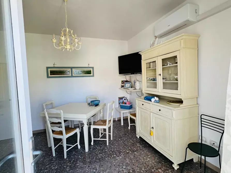 Immagine 3 di Appartamento in vendita  a Cecina