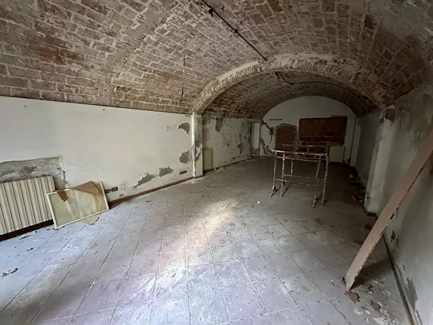 Immagine 15 di Laboratorio in vendita  a Pisa