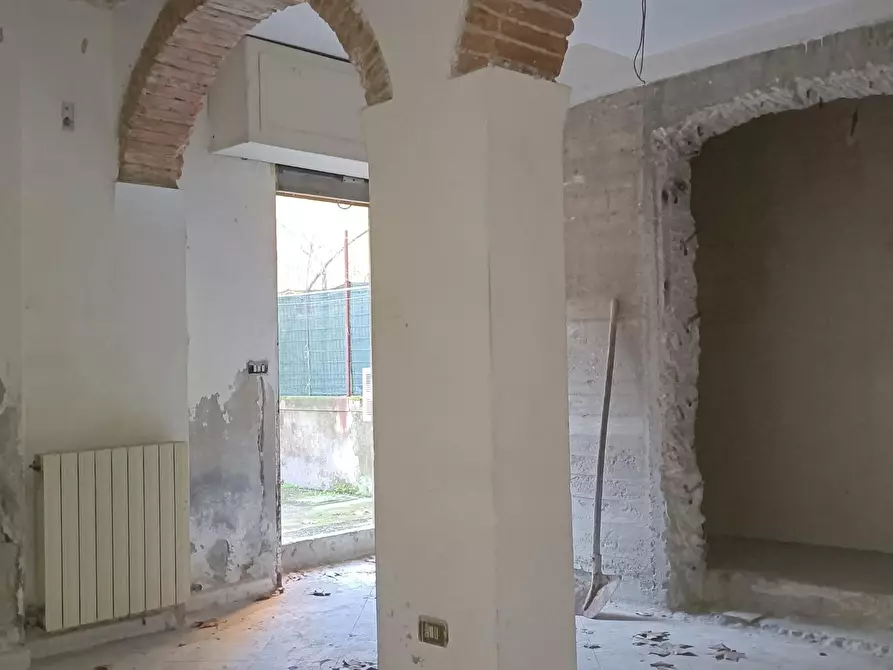 Immagine 6 di Laboratorio in vendita  a Pisa