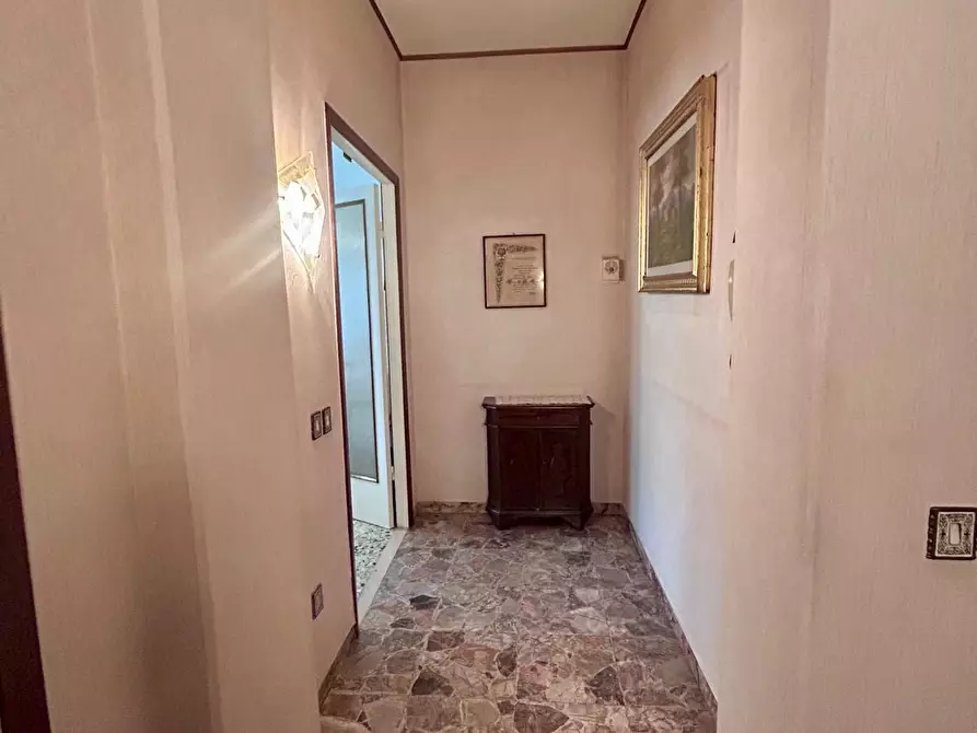 Immagine 4 di Appartamento in vendita  a Aulla