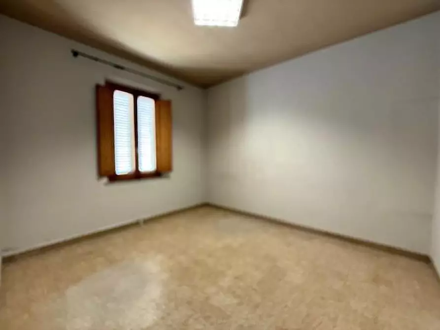 Immagine 9 di Villa in vendita  a San Miniato