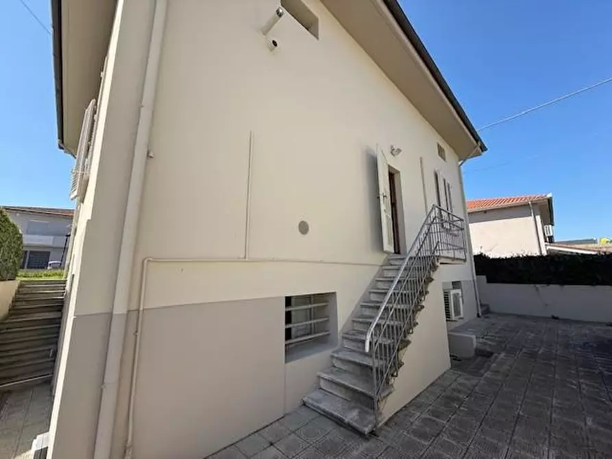 Immagine 18 di Villa in vendita  a San Miniato