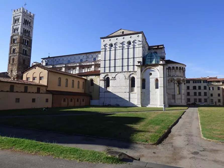 Immagine 11 di Bar / Ristorante in vendita  a Lucca