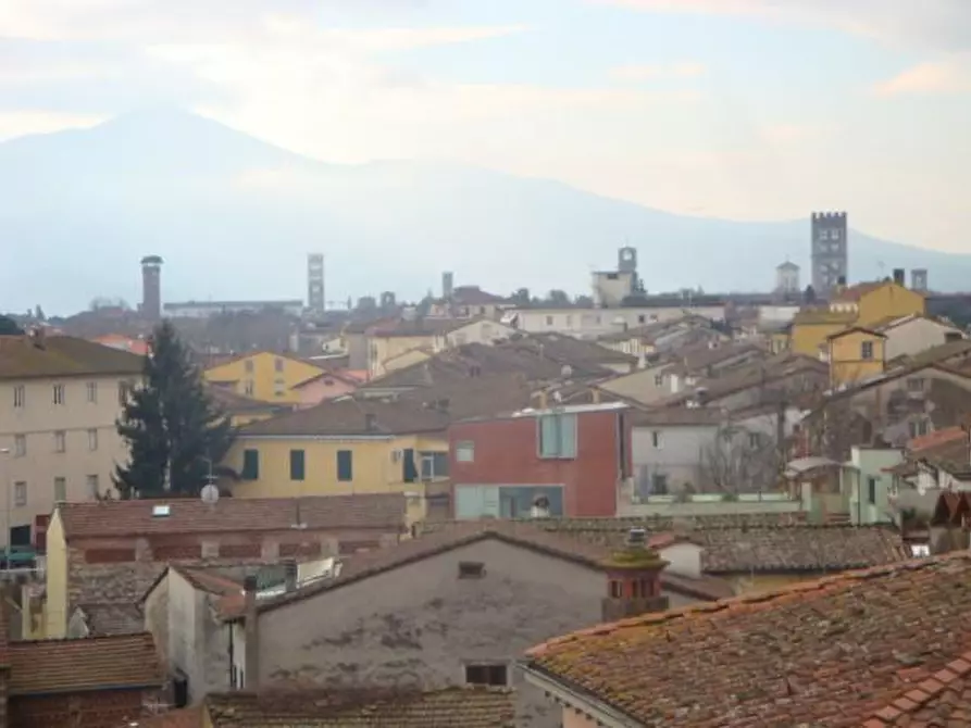 Immagine 2 di Bar / Ristorante in vendita  a Lucca