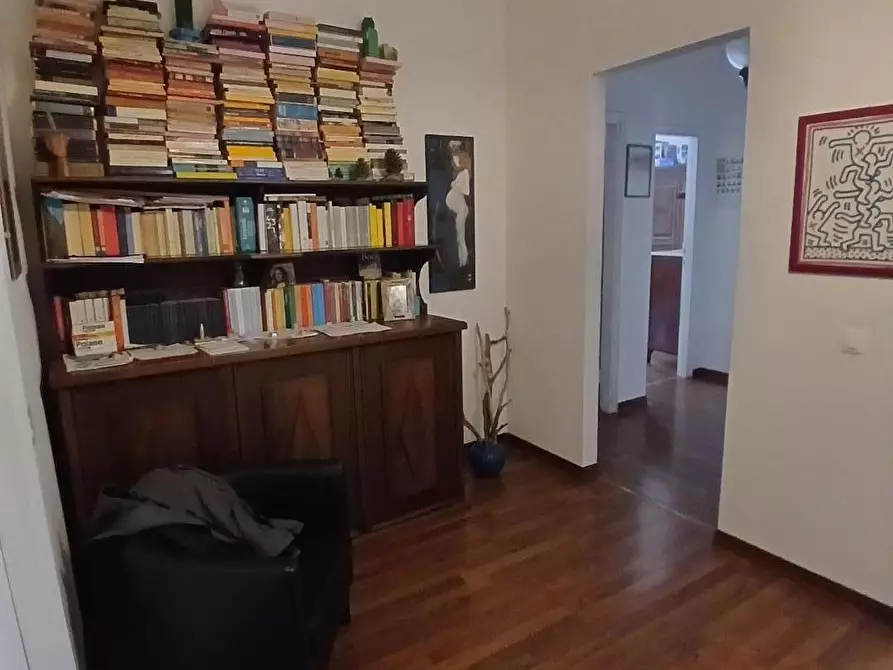 Immagine 11 di Appartamento in vendita  a Massa