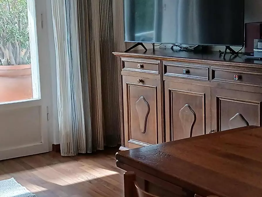 Immagine 6 di Appartamento in vendita  a Massa