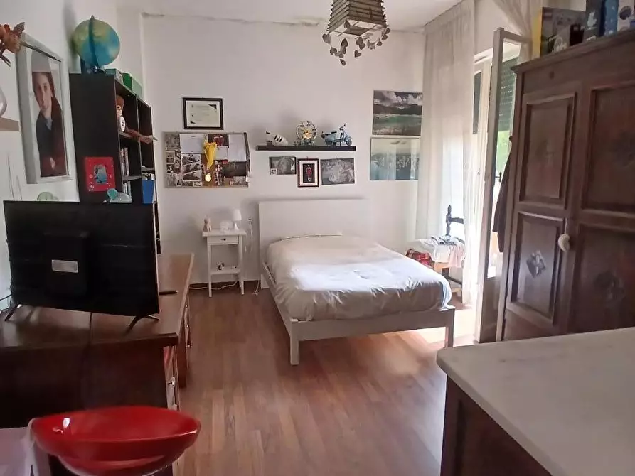 Immagine 15 di Appartamento in vendita  a Massa