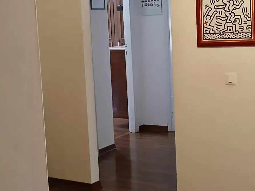 Immagine 4 di Appartamento in vendita  a Massa