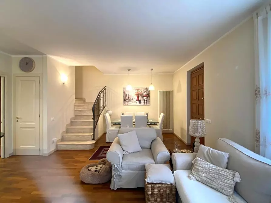 Immagine 17 di Appartamento in vendita  a Massa