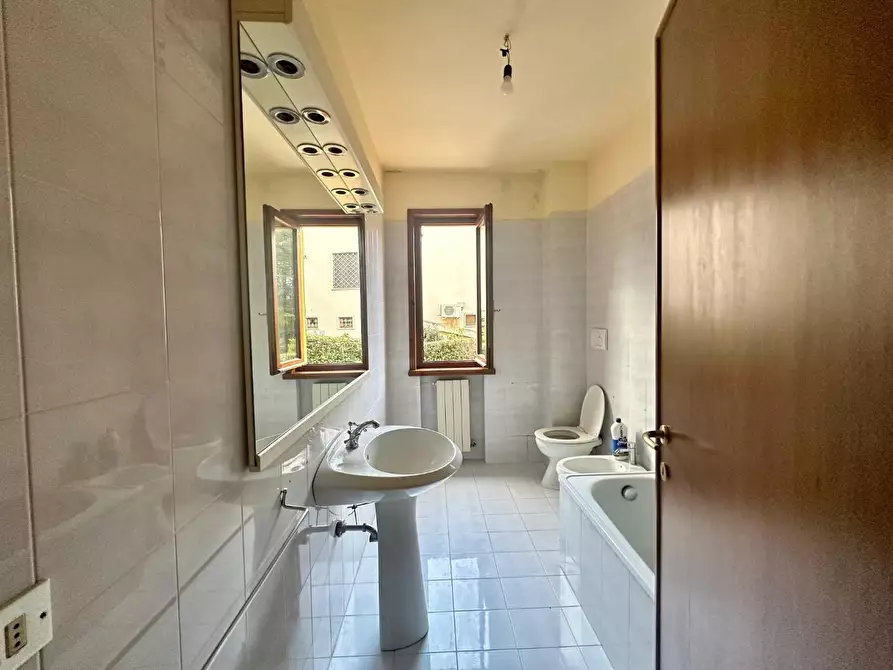 Immagine 9 di Appartamento in vendita  a Montecarlo