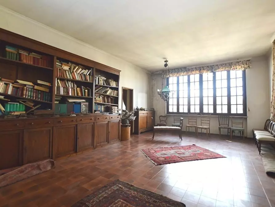 Immagine 22 di Villa in vendita  a Lucca