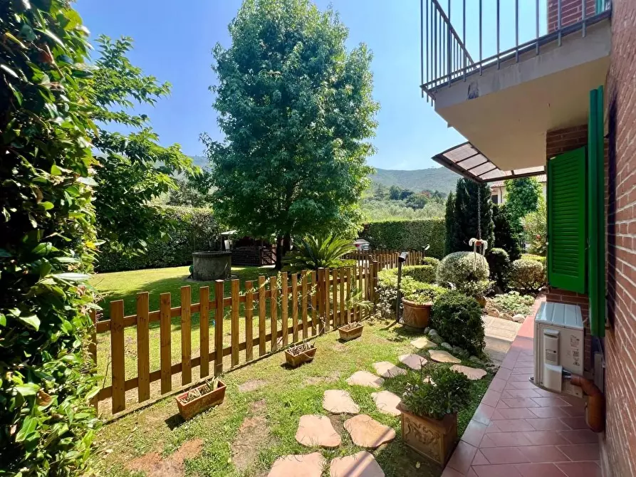 Immagine 29 di Villetta a schiera in vendita  a Calci