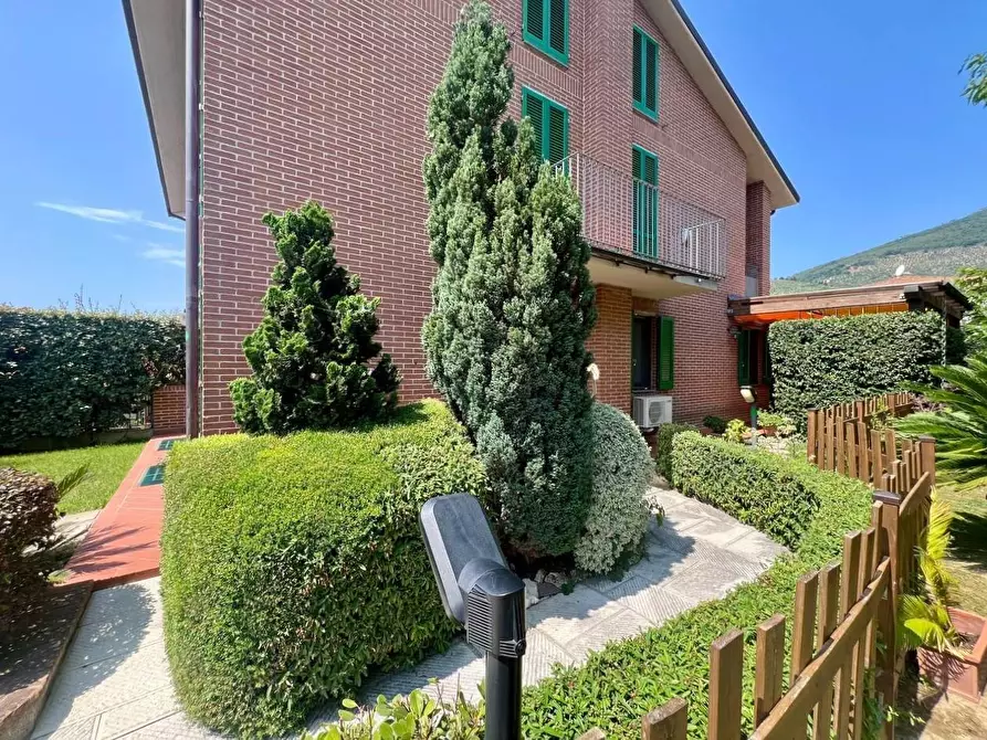 Immagine 36 di Villetta a schiera in vendita  a Calci