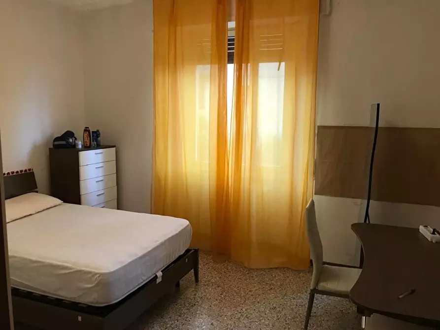 Immagine 4 di Appartamento in vendita  a Siena