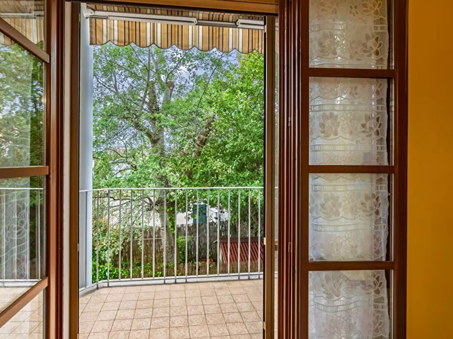 Immagine 10 di Appartamento in vendita  a Pisa