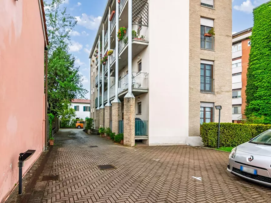 Immagine 31 di Appartamento in vendita  a Pisa