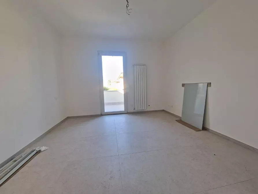 Immagine 14 di Villetta a schiera in vendita  a Carrara