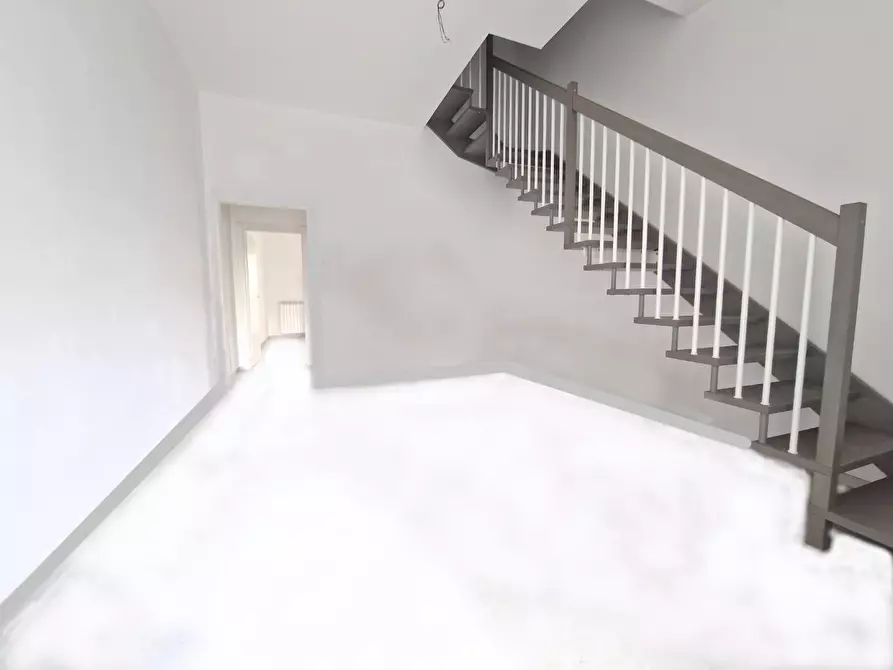 Immagine 2 di Villetta a schiera in vendita  a Carrara