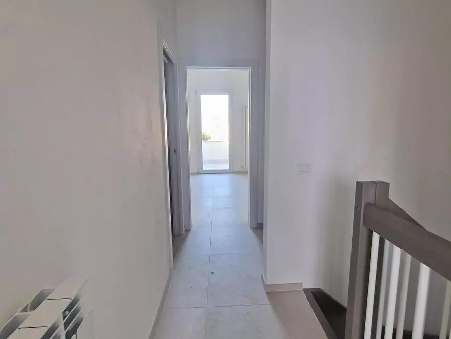 Immagine 12 di Villetta a schiera in vendita  a Carrara