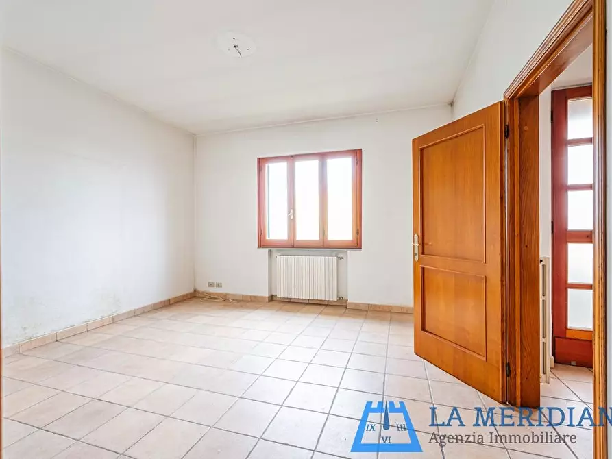 Immagine 11 di Appartamento in vendita  a Larciano