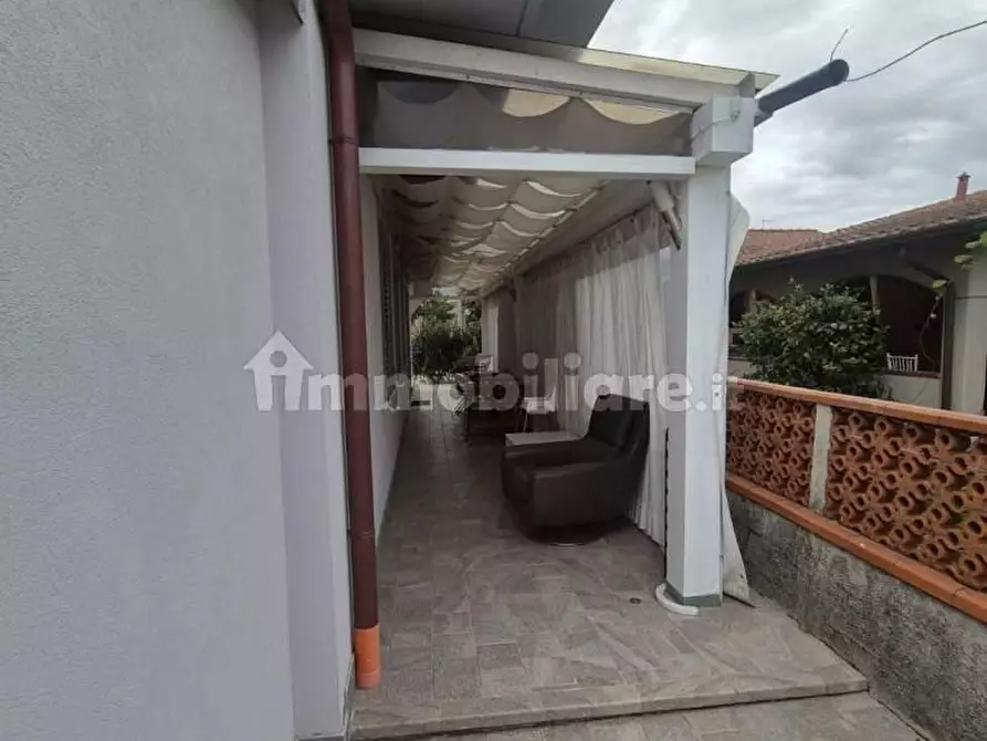 Immagine 19 di Casa bifamiliare in vendita  a Massa