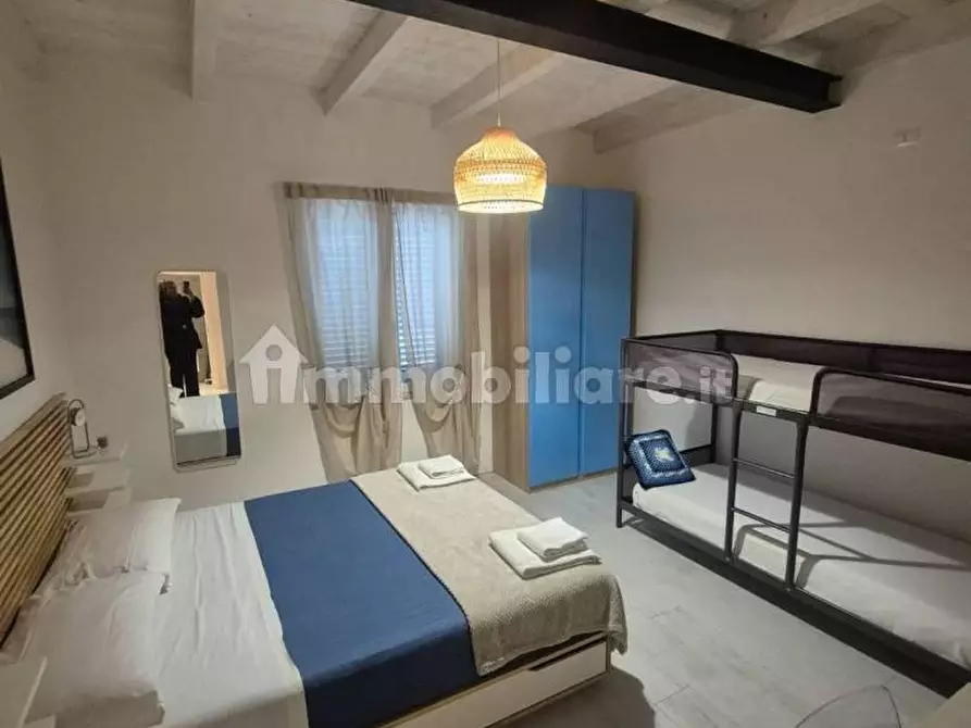 Immagine 12 di Casa bifamiliare in vendita  a Massa