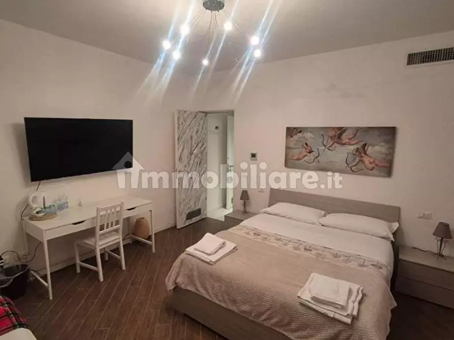 Immagine 10 di Casa bifamiliare in vendita  a Massa