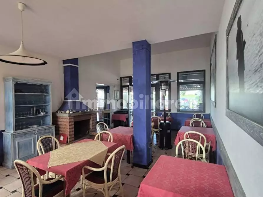 Immagine 9 di Albergo/B&B/Residence in vendita  a Carrara