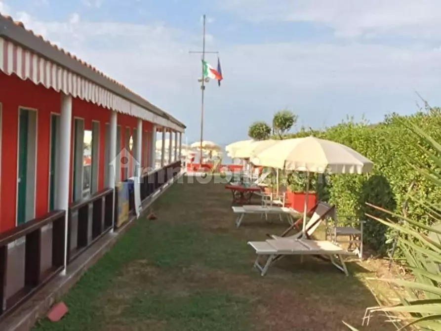 Immagine 14 di Albergo/B&B/Residence in vendita  a Carrara