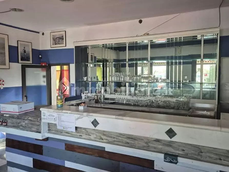 Immagine 13 di Albergo/B&B/Residence in vendita  a Carrara