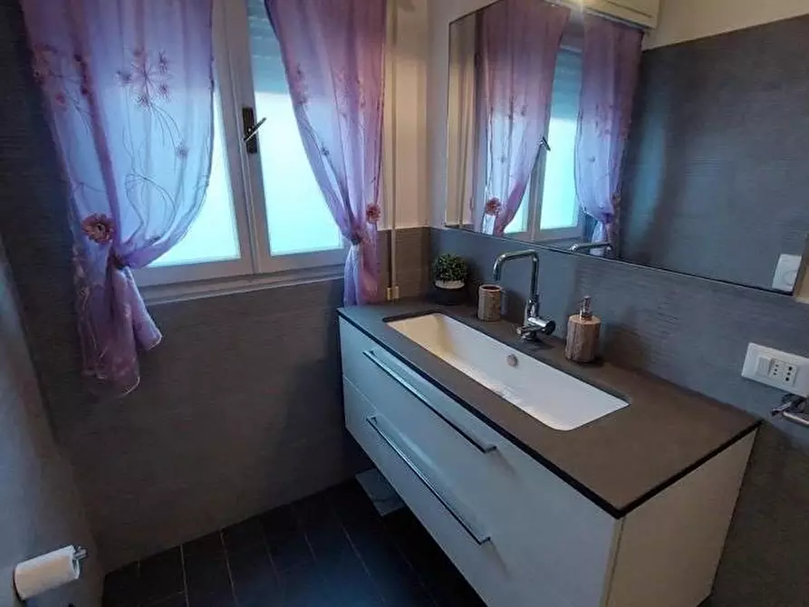 Immagine 6 di Appartamento in vendita  a Camaiore