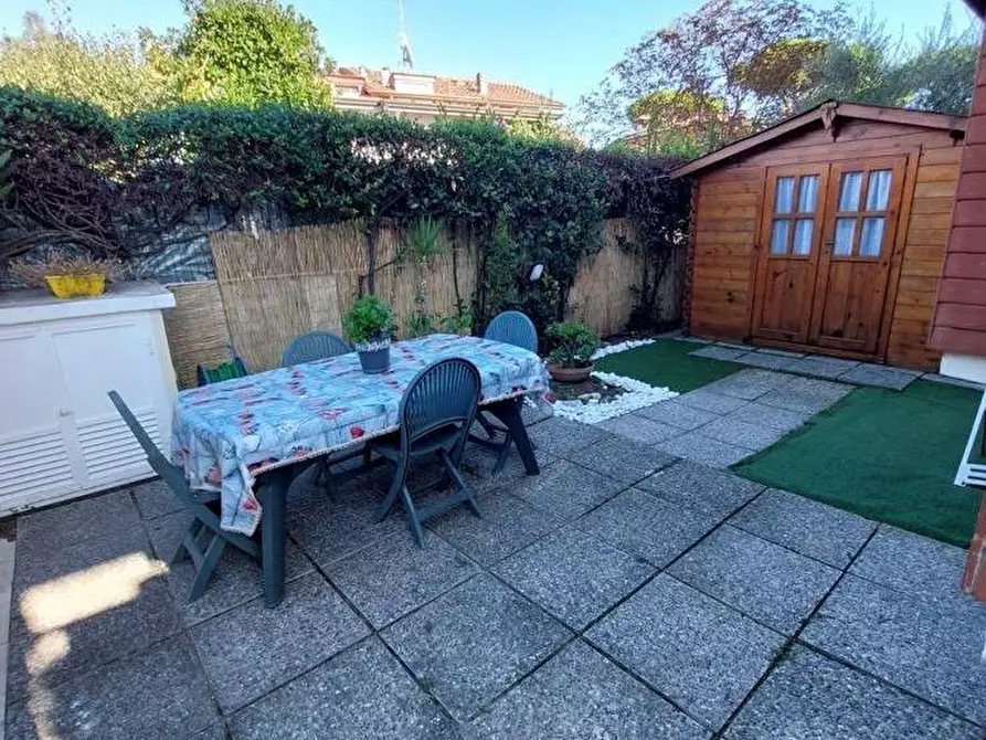 Immagine 4 di Appartamento in vendita  a Camaiore