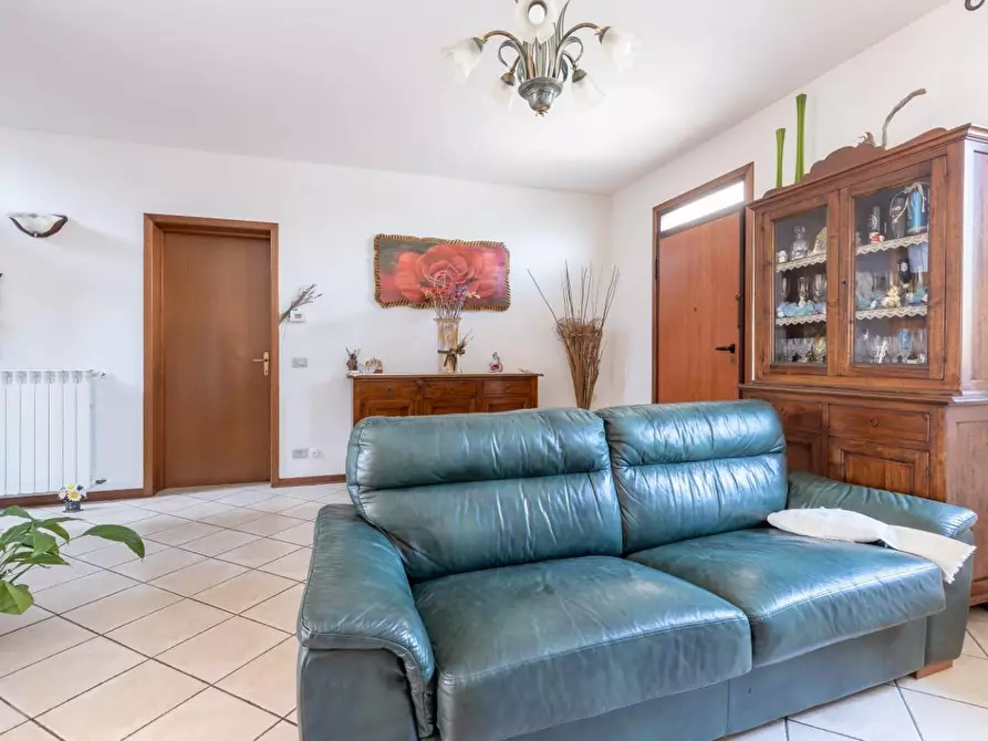 Immagine 9 di Villetta a schiera in vendita  a Terricciola